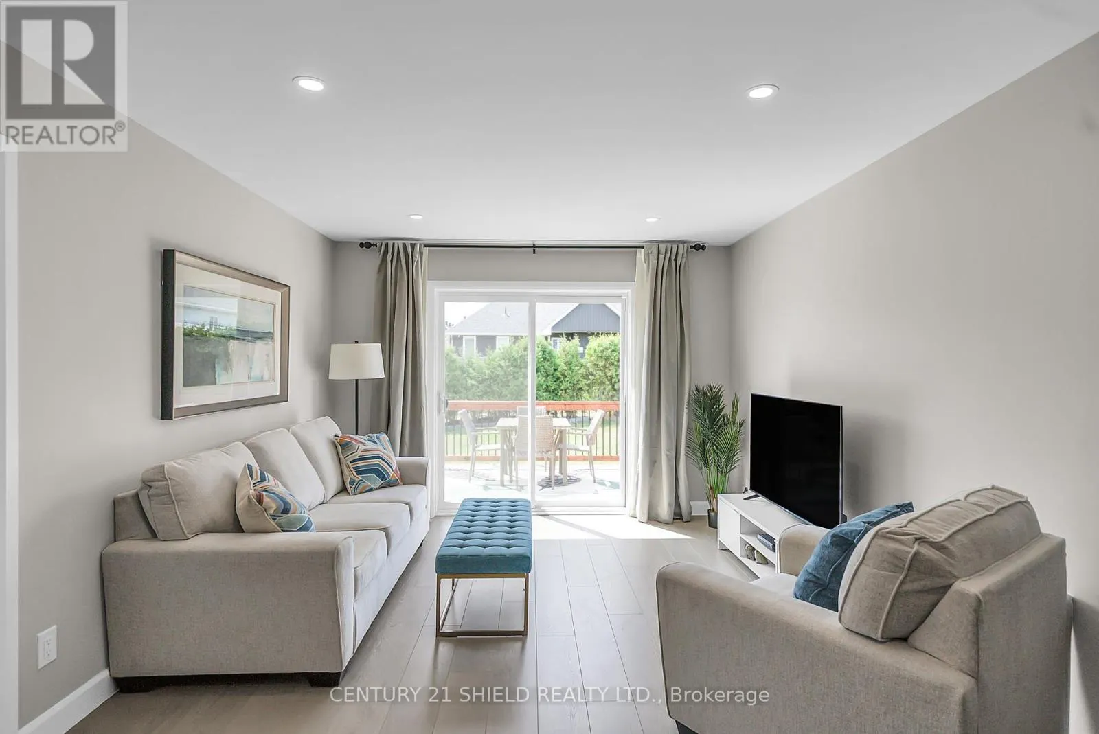34 FORRESTER WAY
