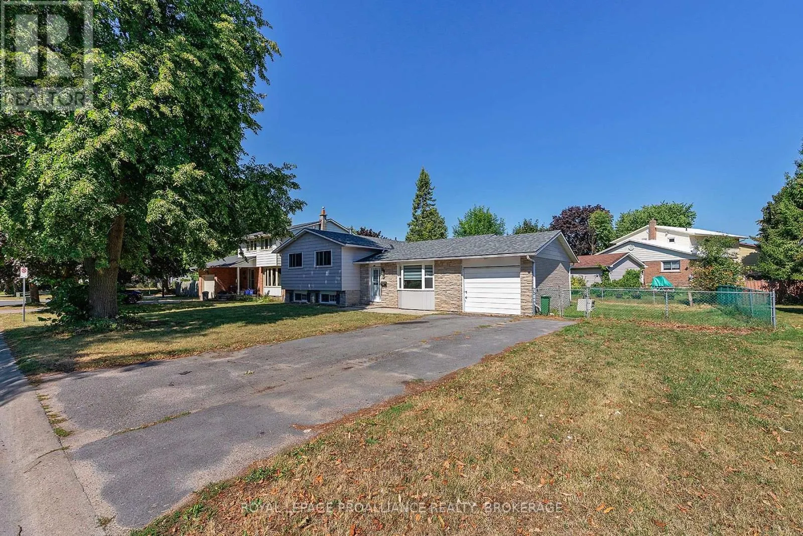 63 OLD OAK ROAD