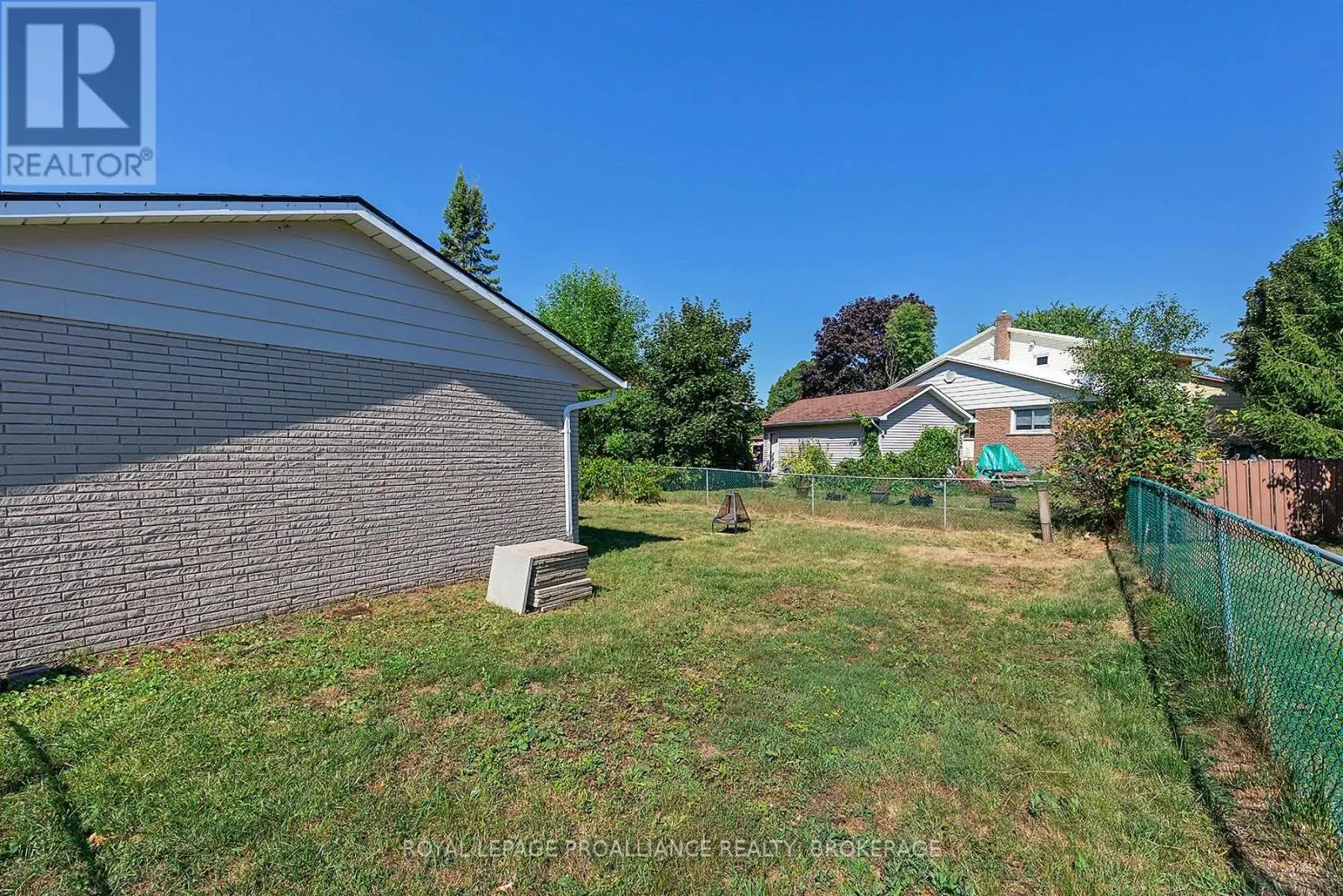 63 OLD OAK ROAD
