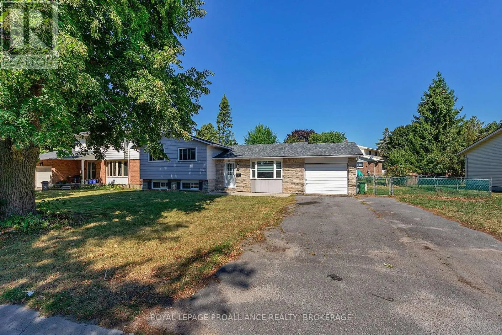 63 OLD OAK ROAD