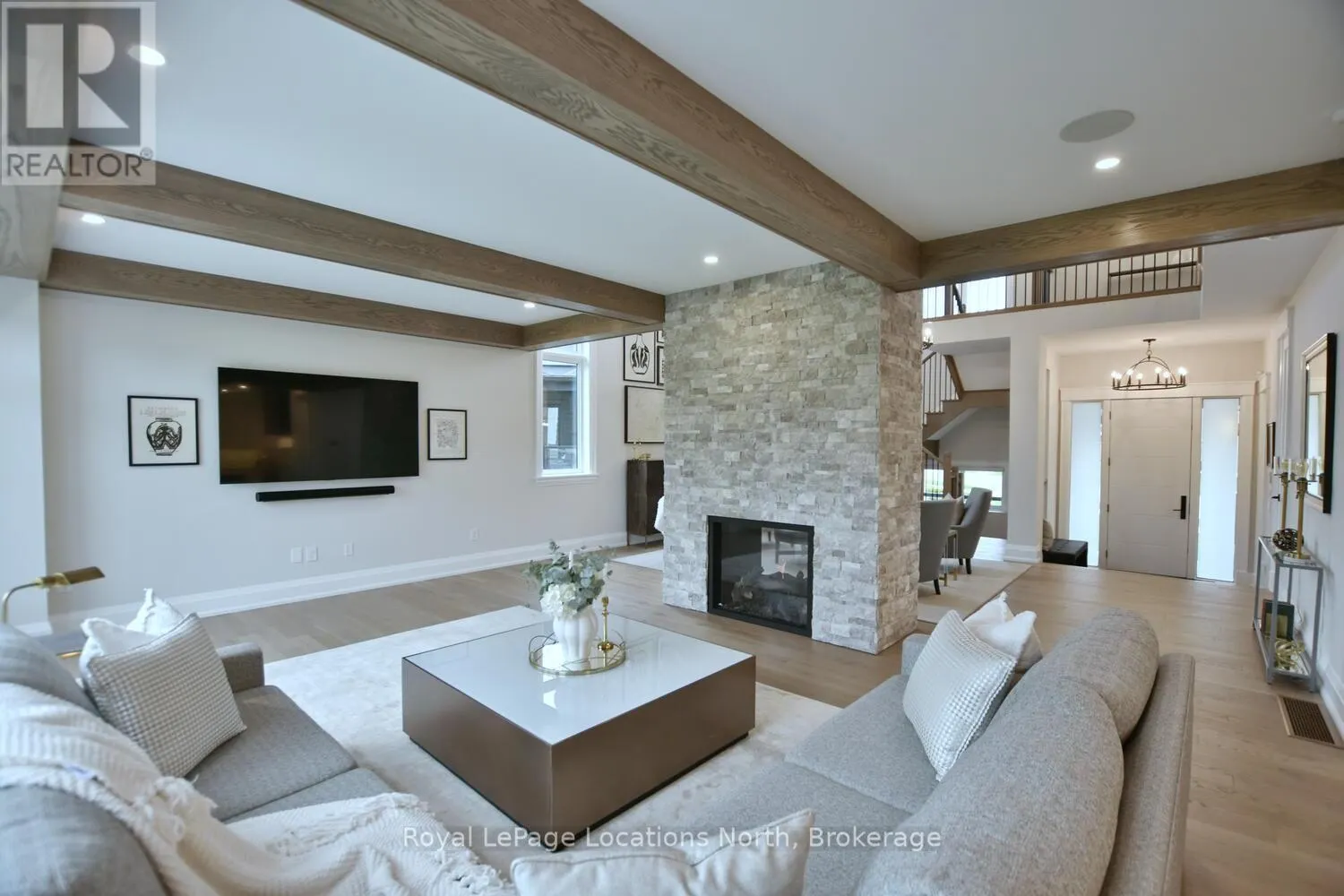166 SPRINGSIDE CRESCENT