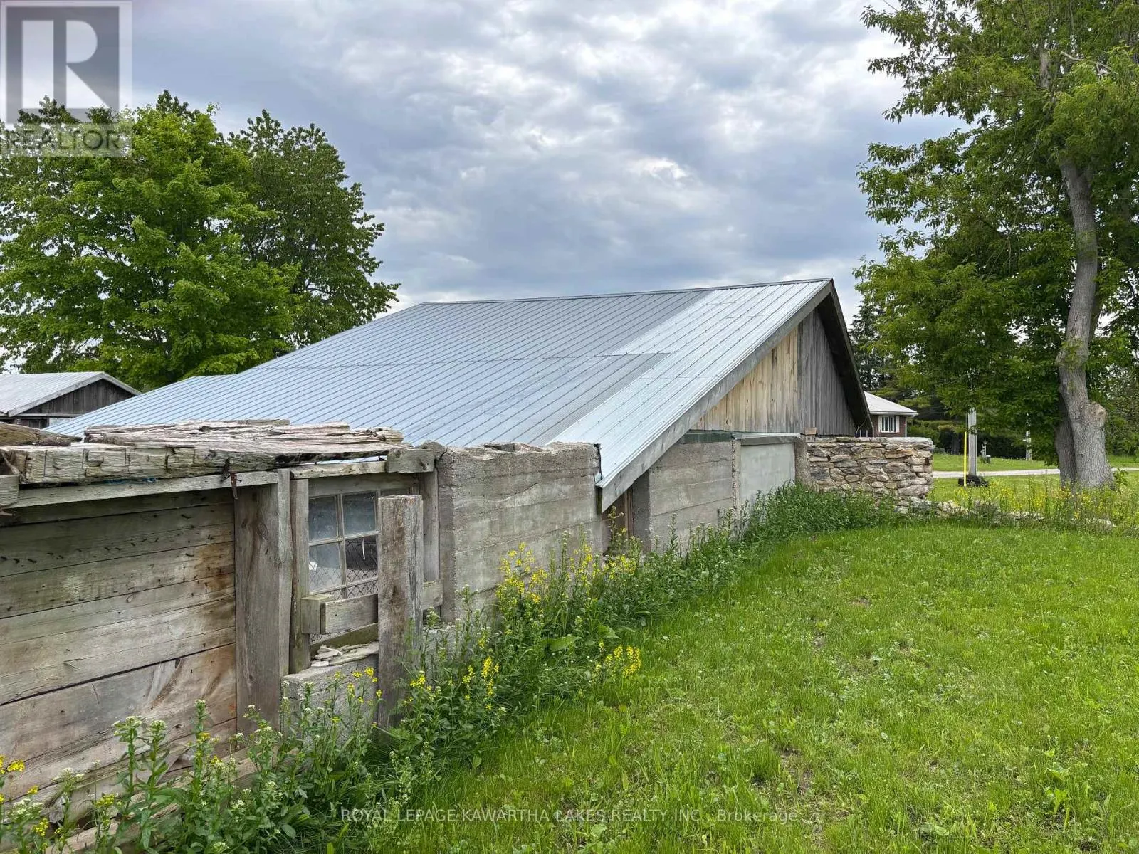 576 LORNEVILLE ROAD
