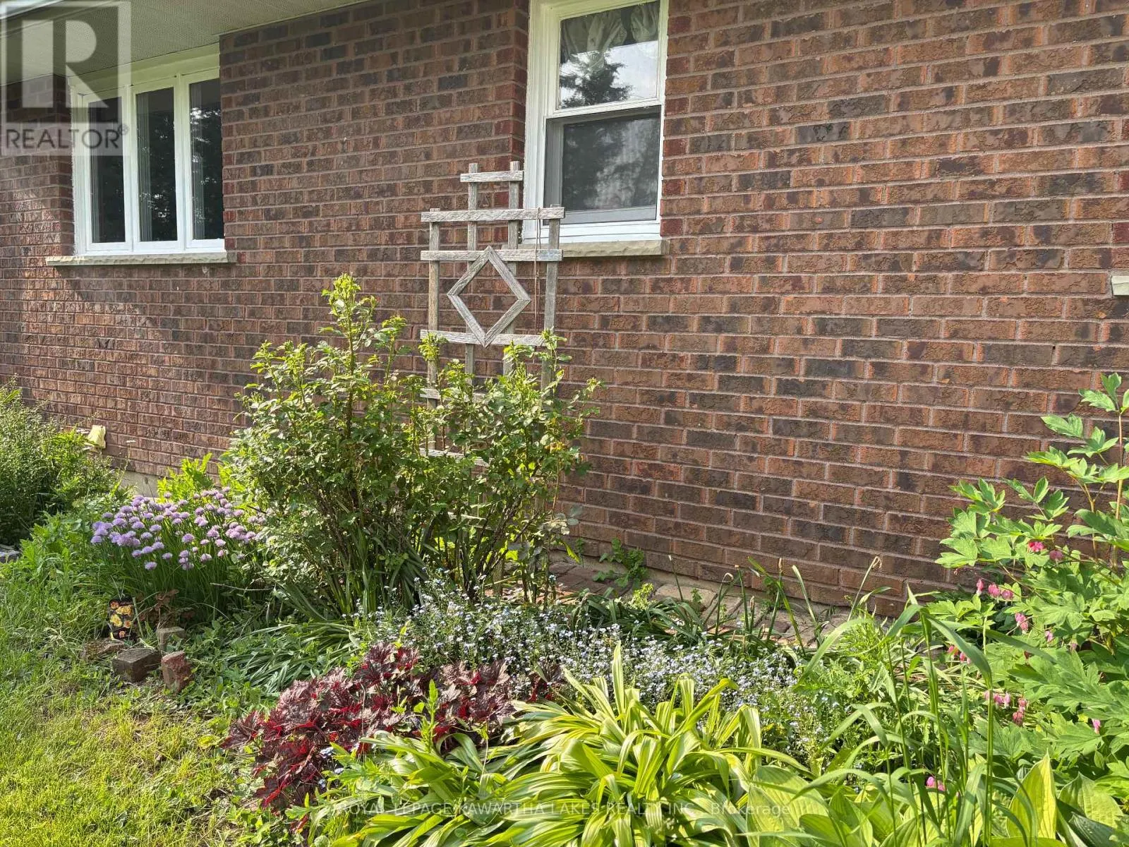 576 LORNEVILLE ROAD
