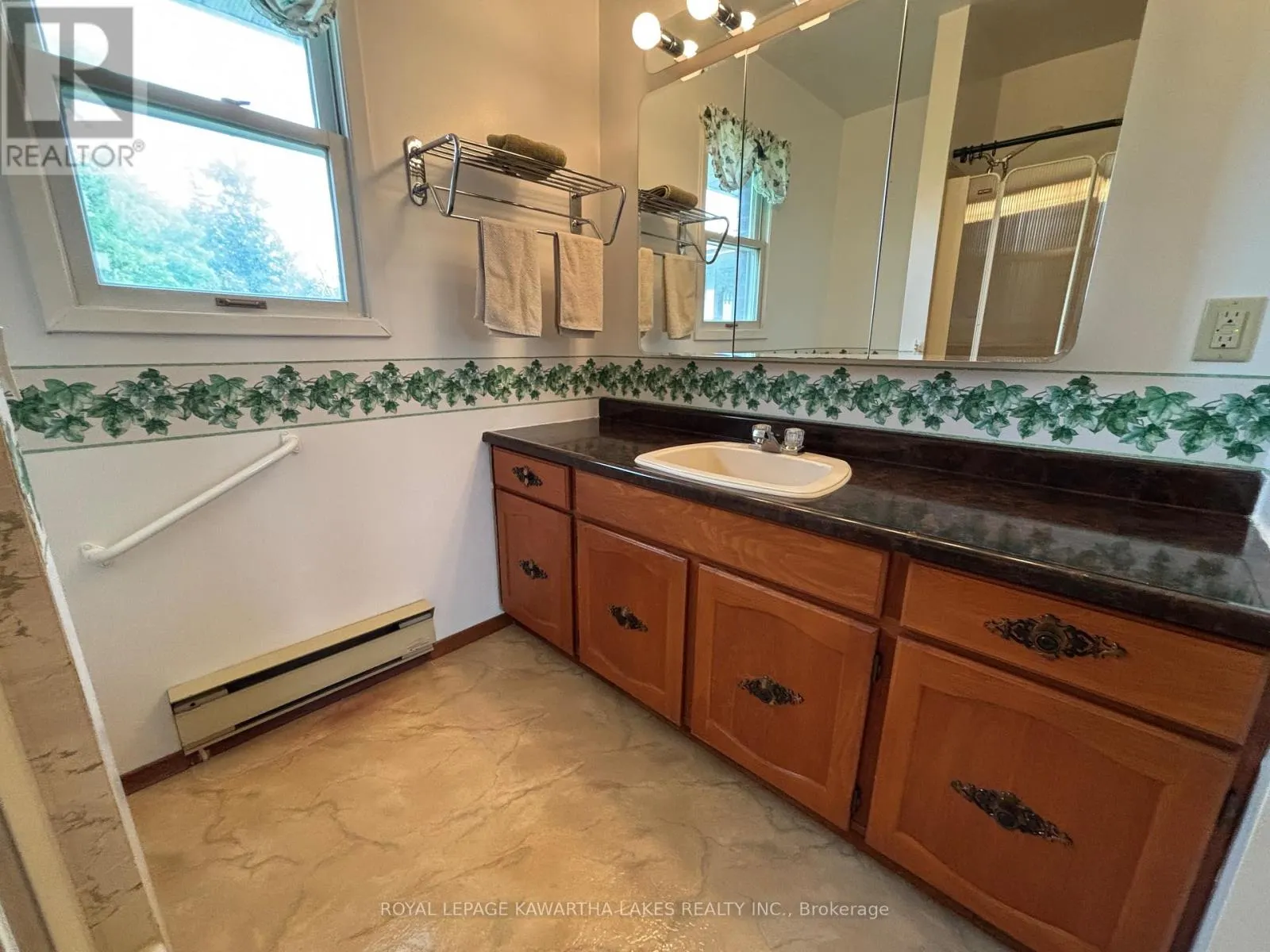 576 LORNEVILLE ROAD