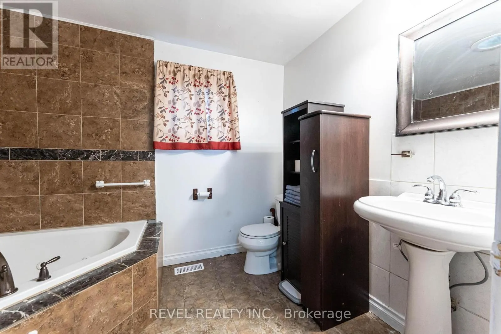 11 ELMWOOD AVENUE