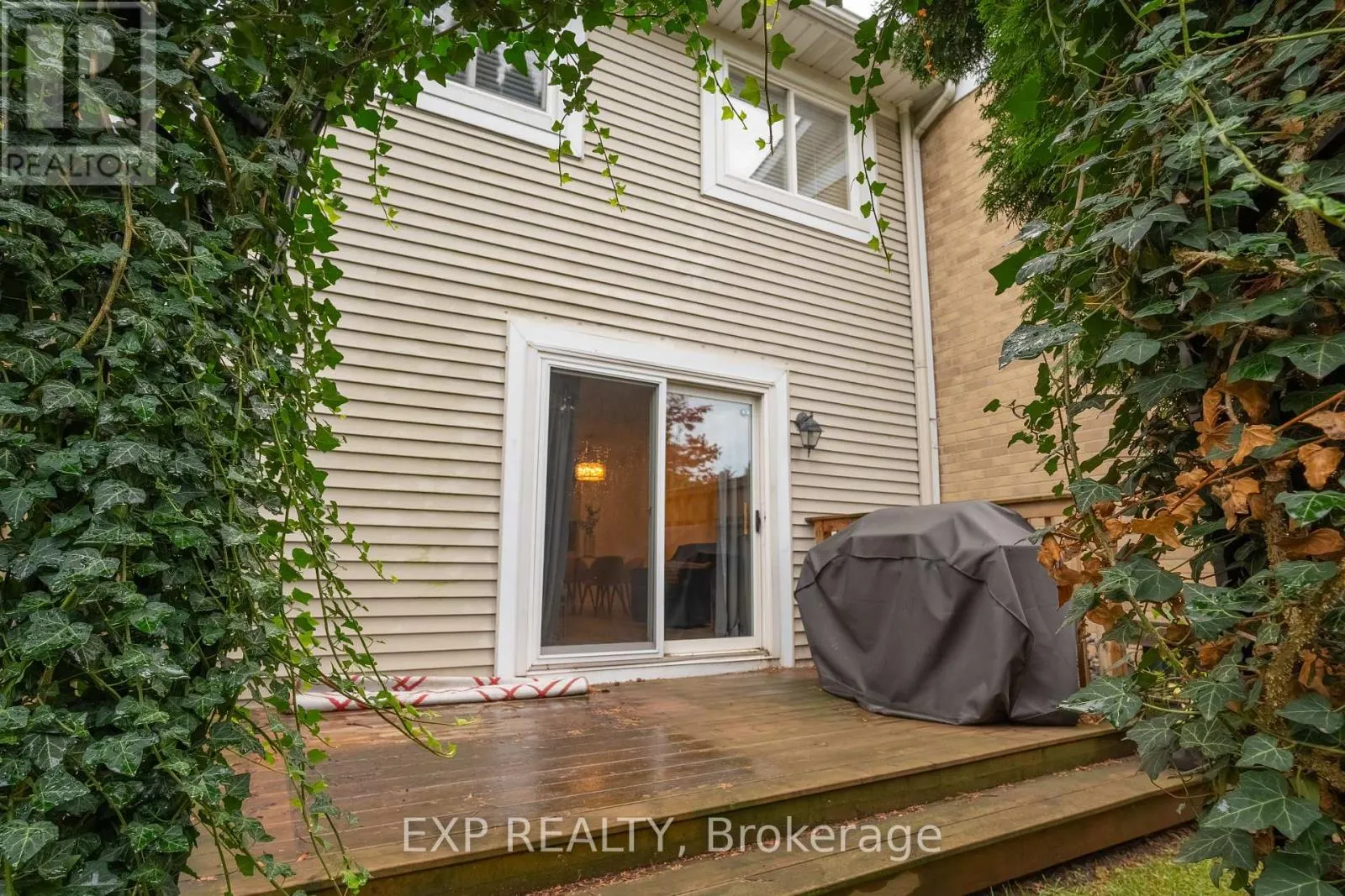 8 - 38 ELMA STREET, #8
