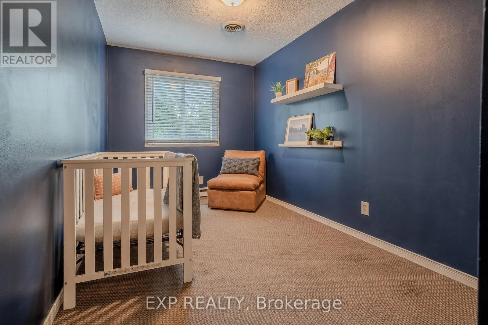 8 - 38 ELMA STREET, #8