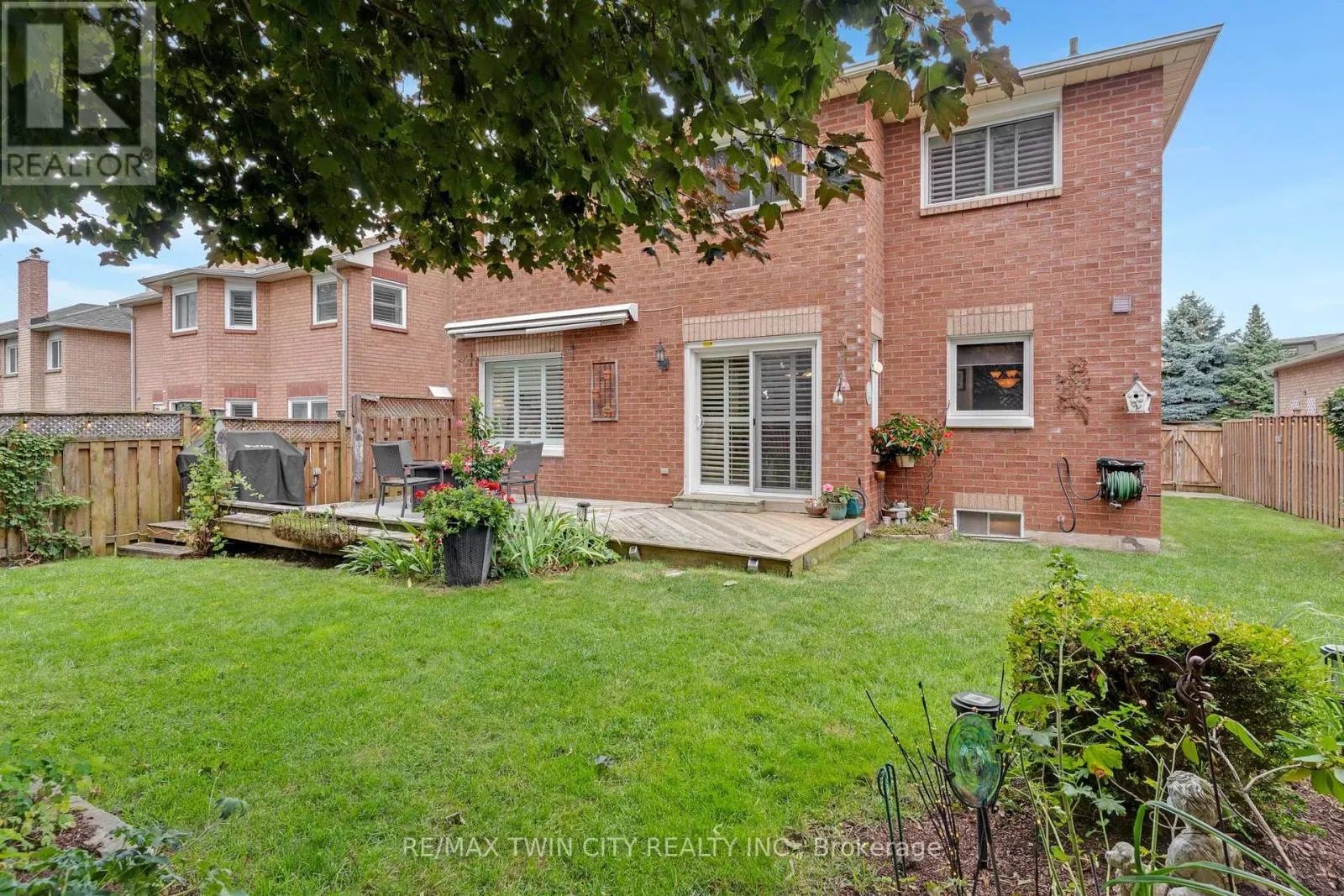 20 ANGLEROCK DRIVE