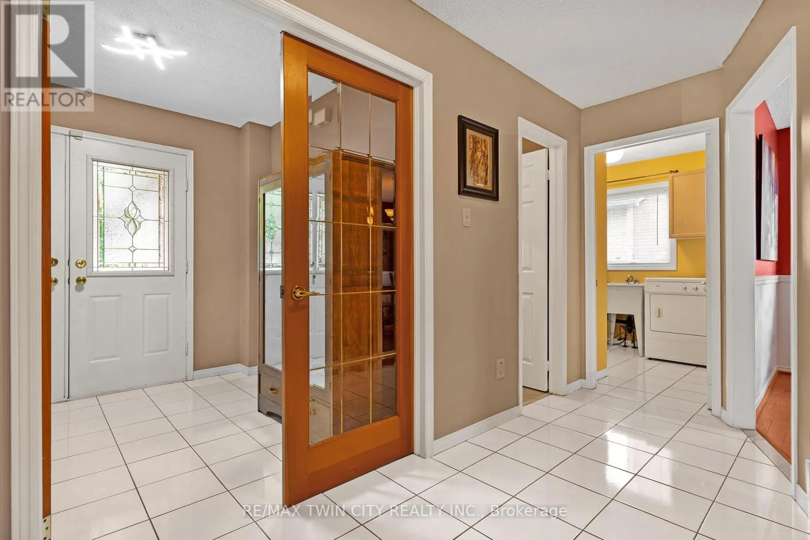 20 ANGLEROCK DRIVE