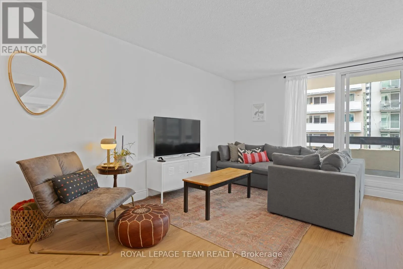 503 - 141 SOMERSET STREET W