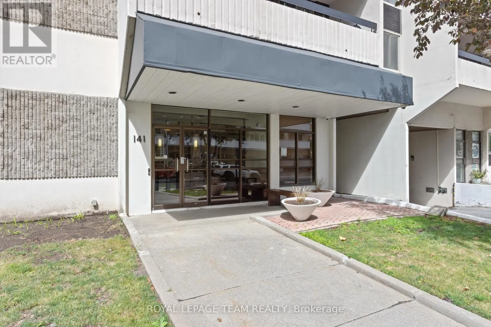 503 - 141 SOMERSET STREET W