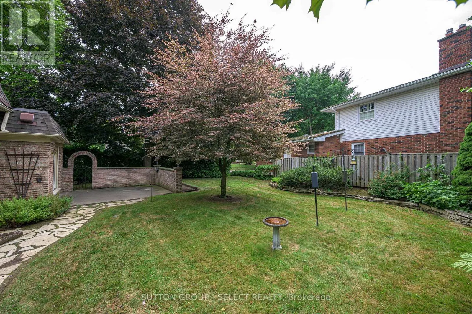11 TANGLEWOOD AVENUE