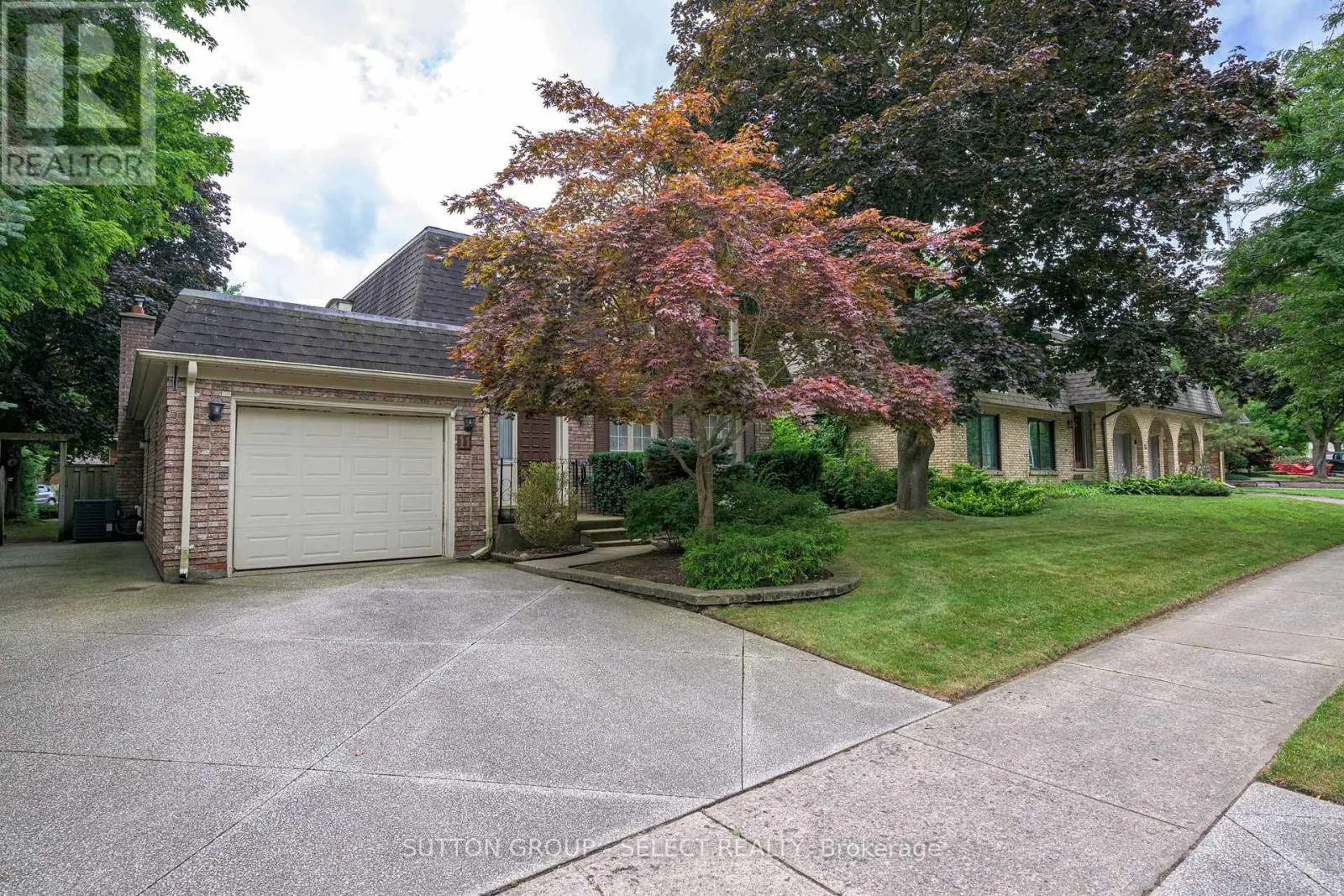 11 TANGLEWOOD AVENUE