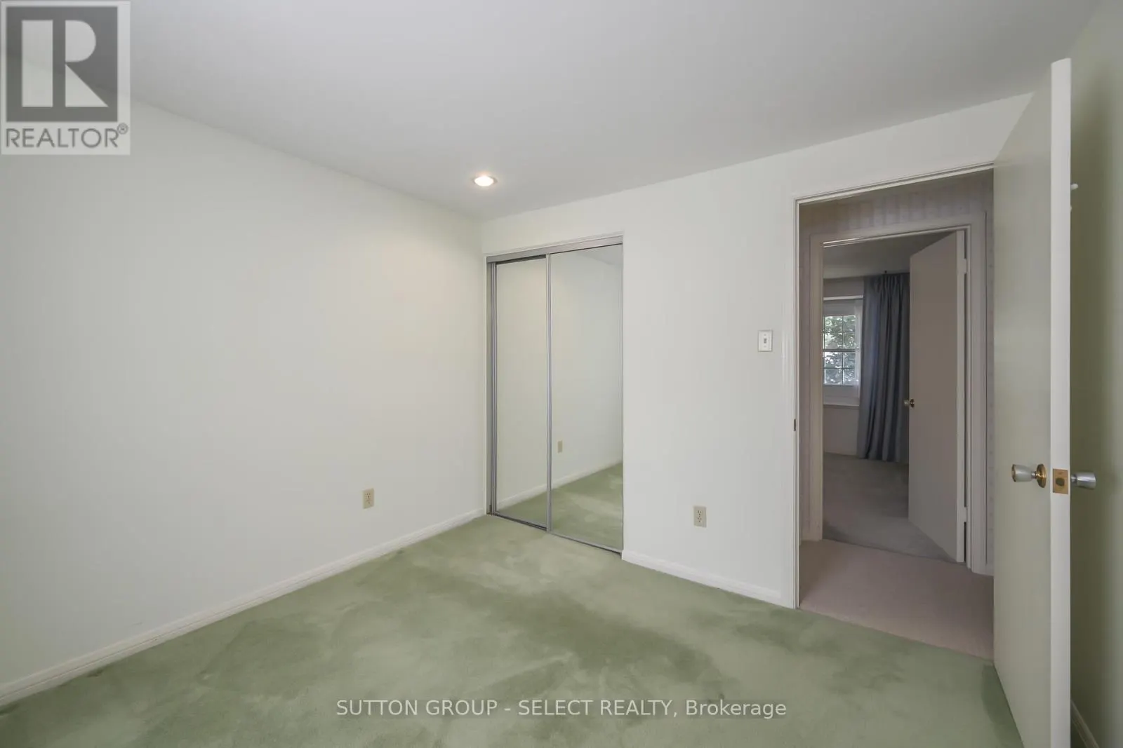11 TANGLEWOOD AVENUE