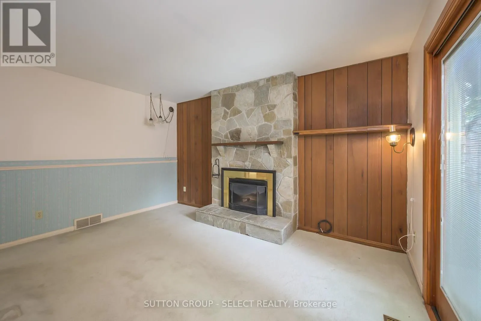 11 TANGLEWOOD AVENUE