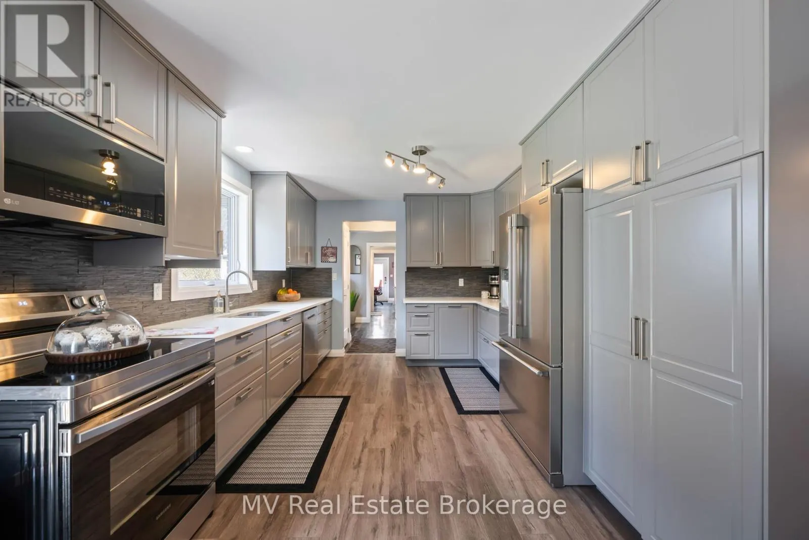 8378 WELLINGTON ROAD 22