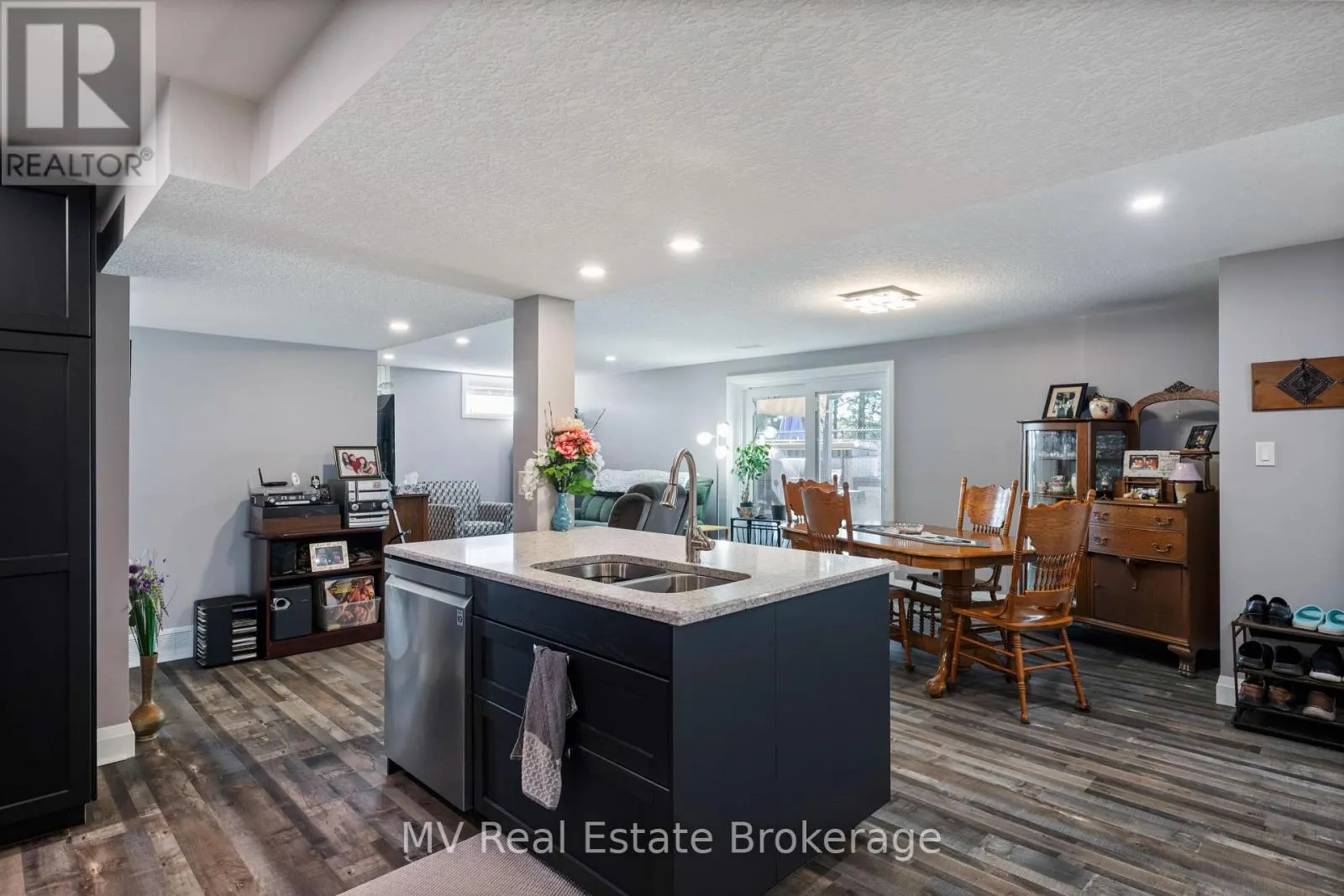 8378 WELLINGTON ROAD 22