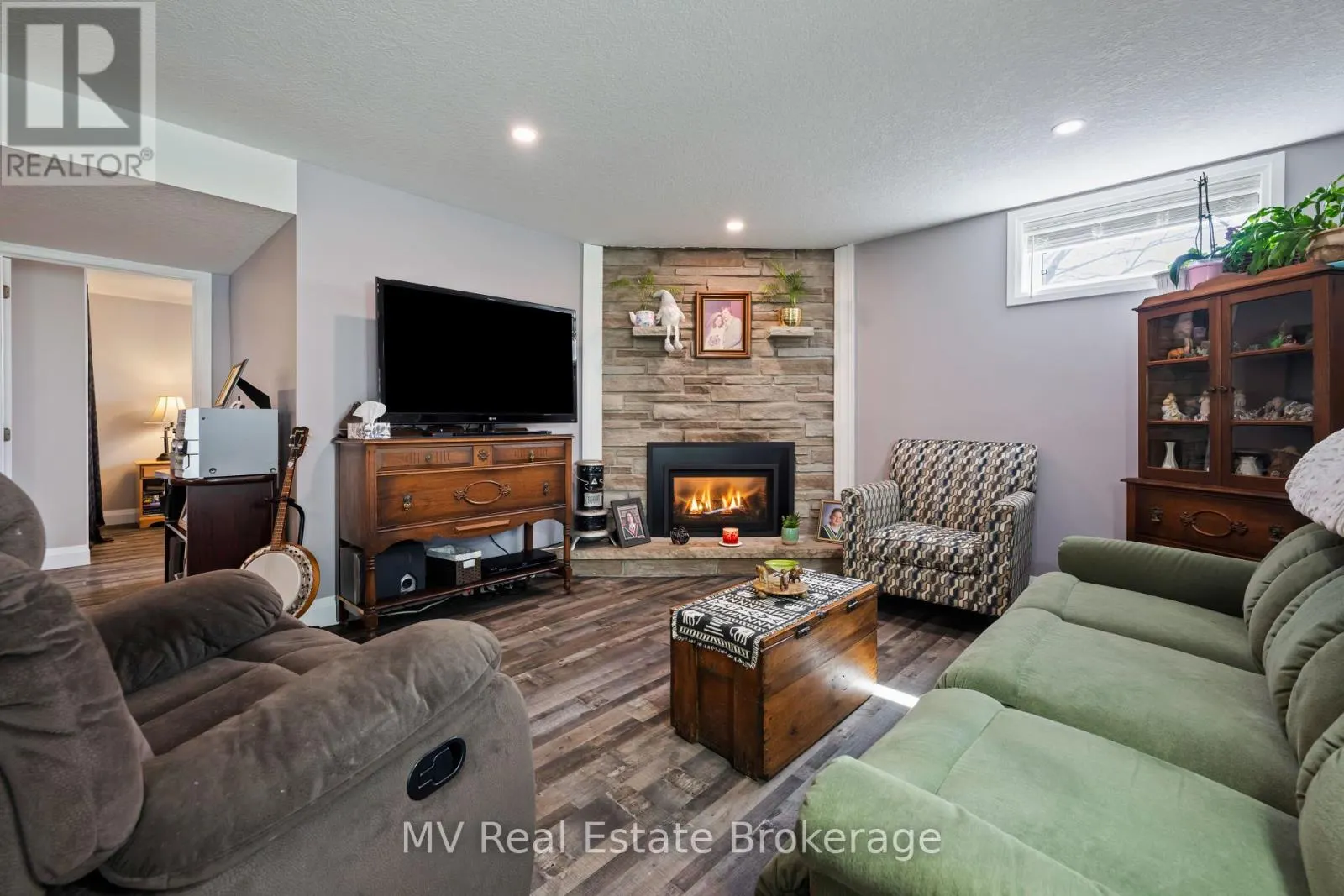 8378 WELLINGTON ROAD 22