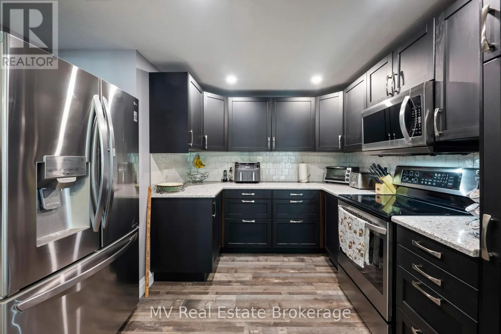 8378 WELLINGTON ROAD 22