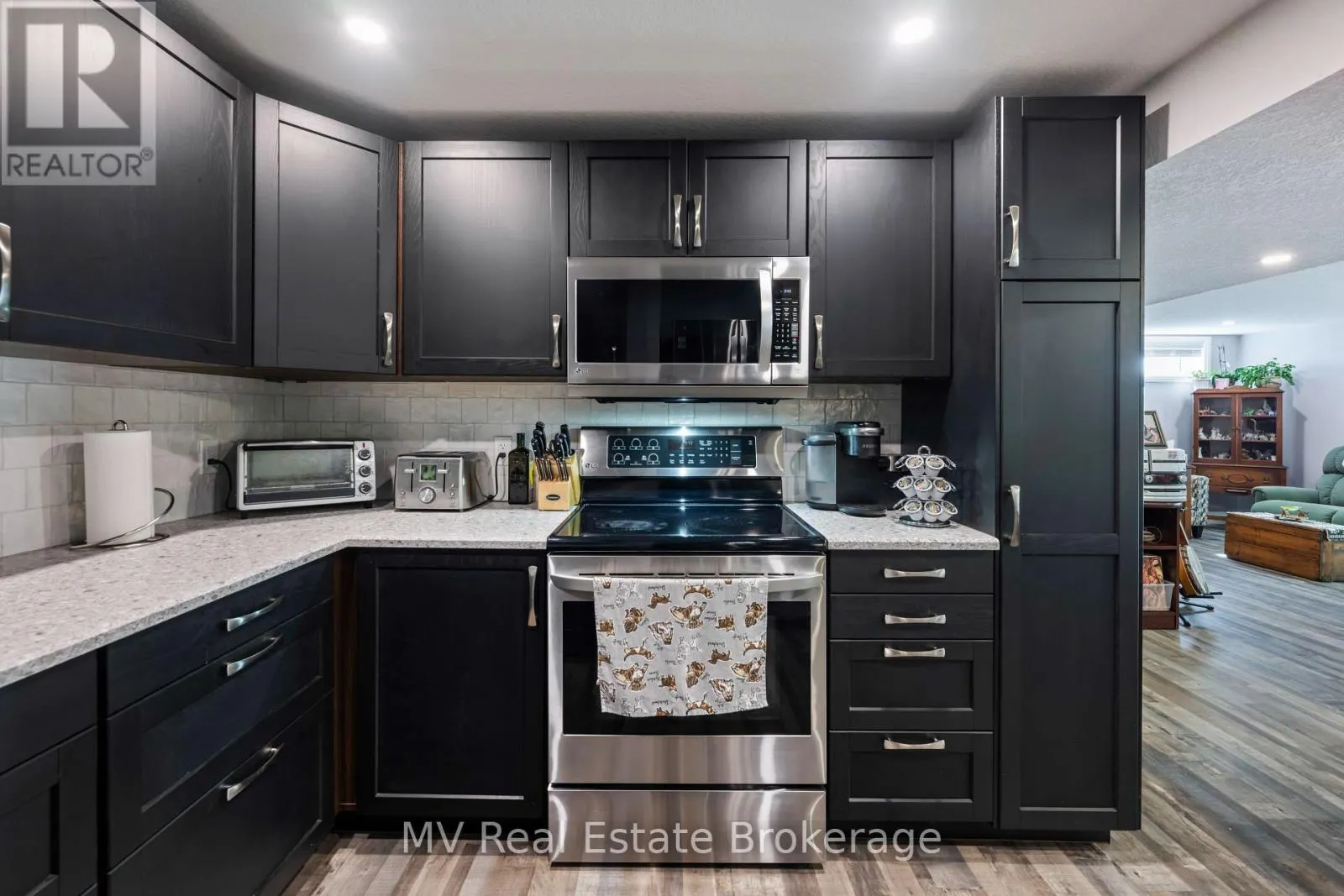 8378 WELLINGTON ROAD 22