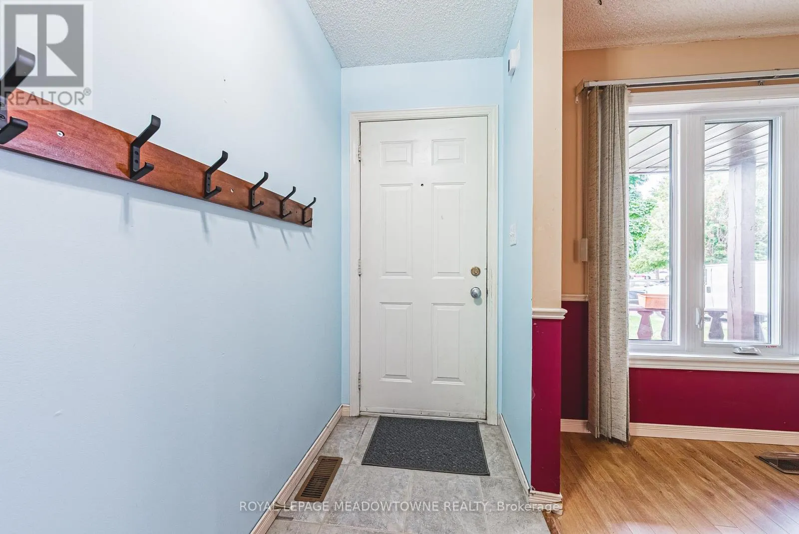 116 DYER COURT