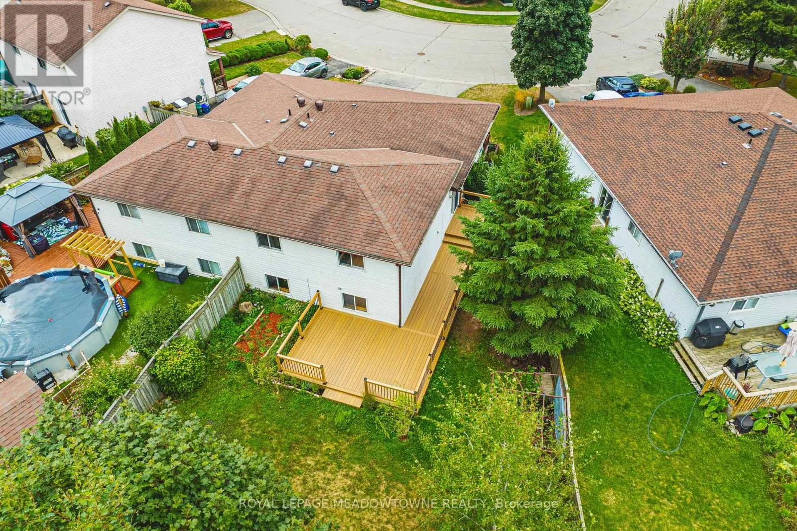 116 DYER COURT