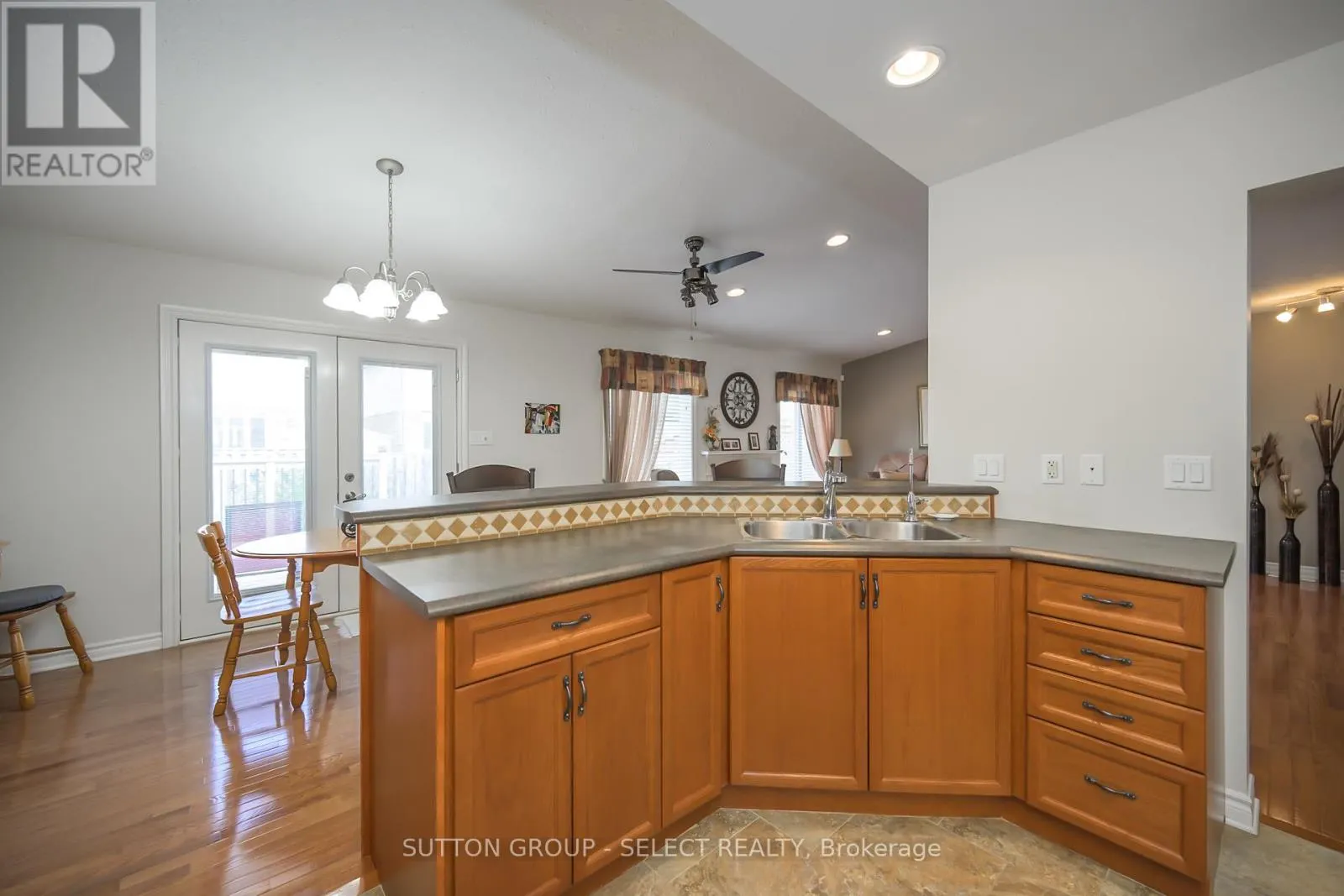2462 ASIMA DRIVE