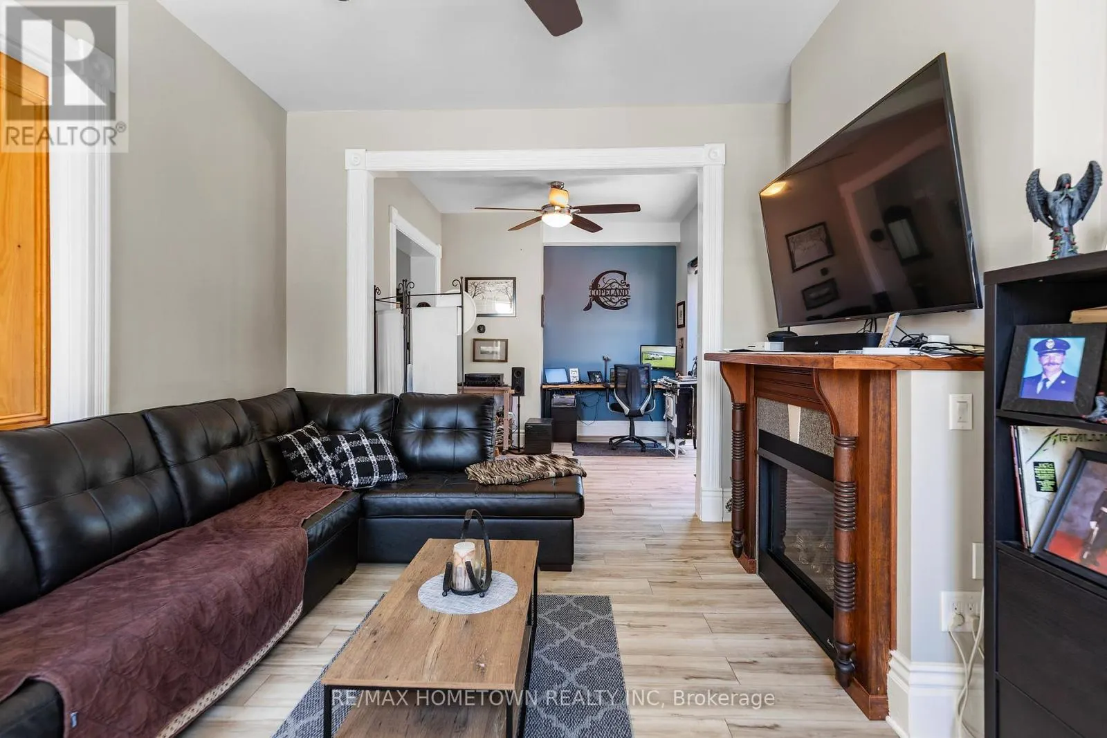 198 JAMES STREET W