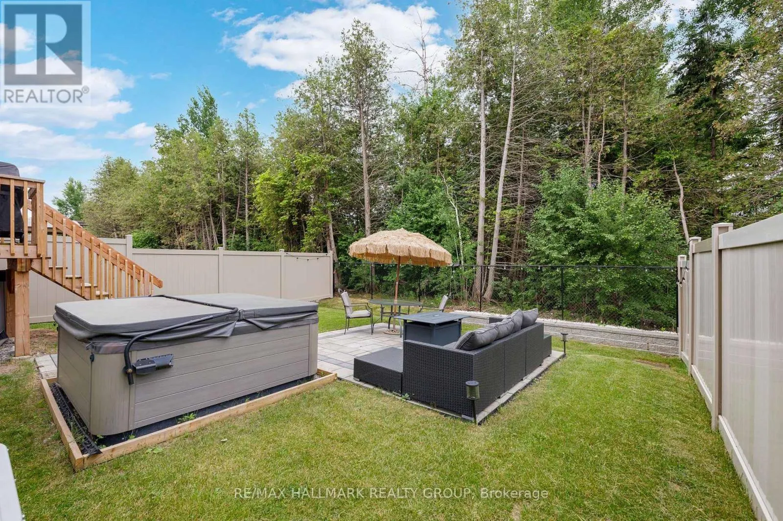 215 BLACKHORSE DRIVE