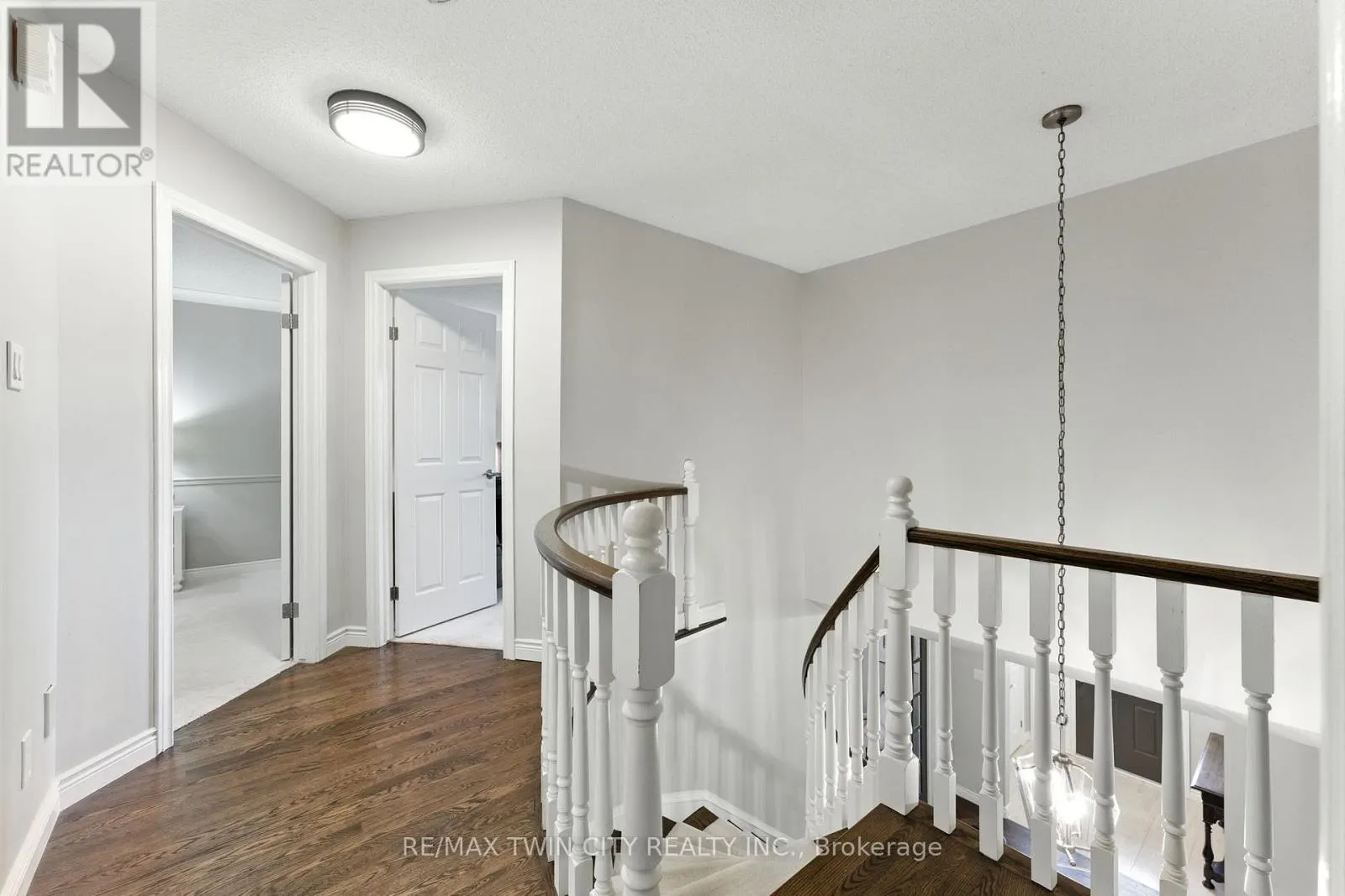 91 ABBEY CLOSE