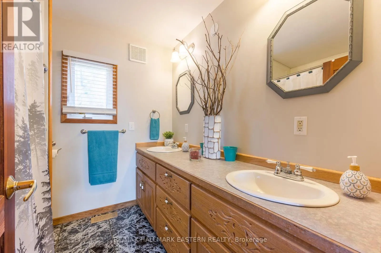 152A PARADISE LANDING ROAD