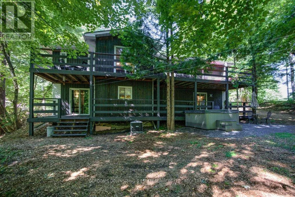 32 VILLAGE ESTATES ROAD