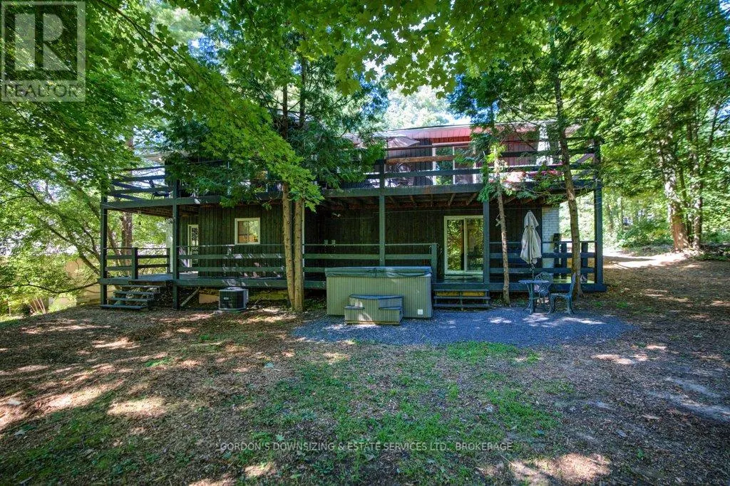32 VILLAGE ESTATES ROAD