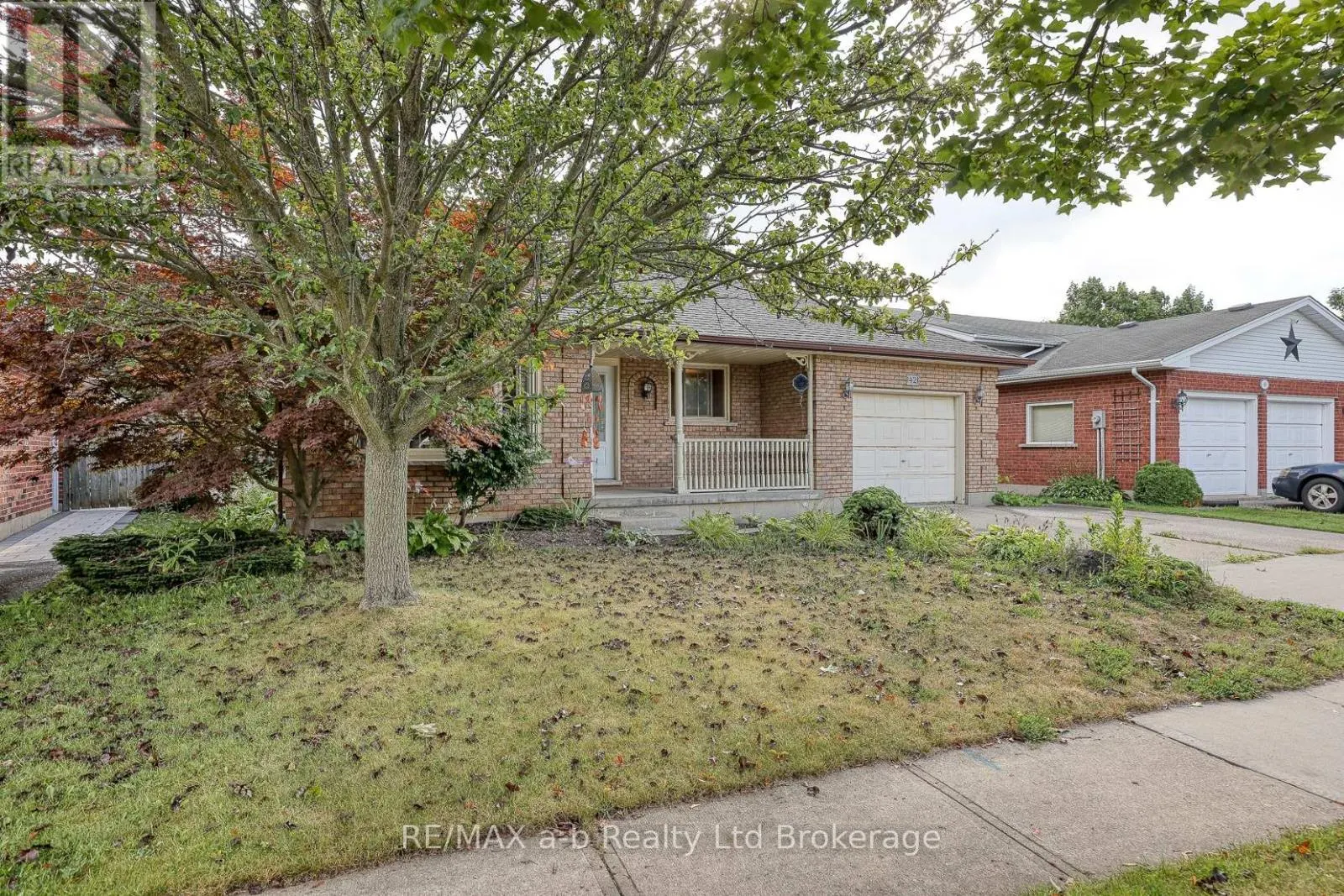 42 JOHN DAVIES DRIVE