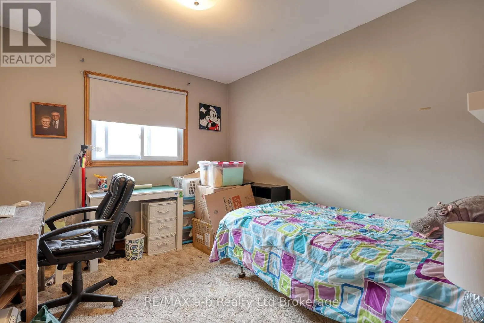 42 JOHN DAVIES DRIVE