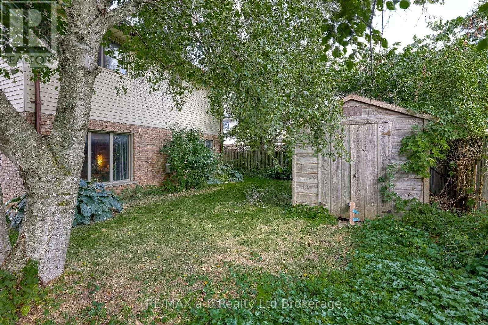 42 JOHN DAVIES DRIVE
