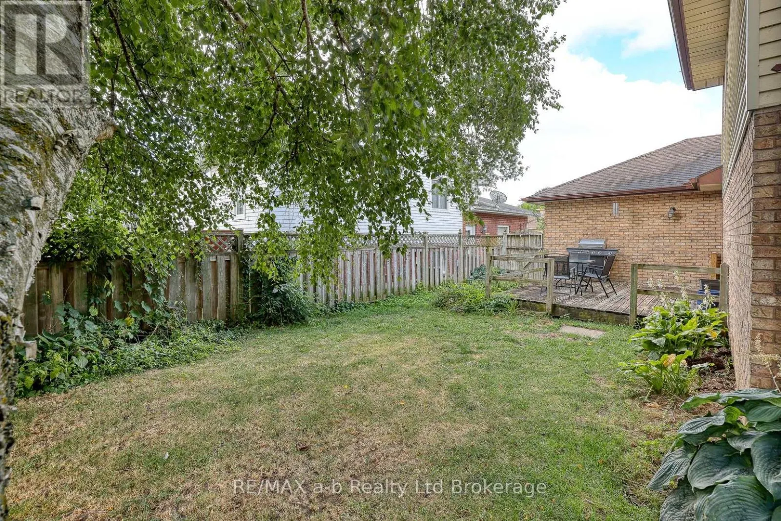 42 JOHN DAVIES DRIVE