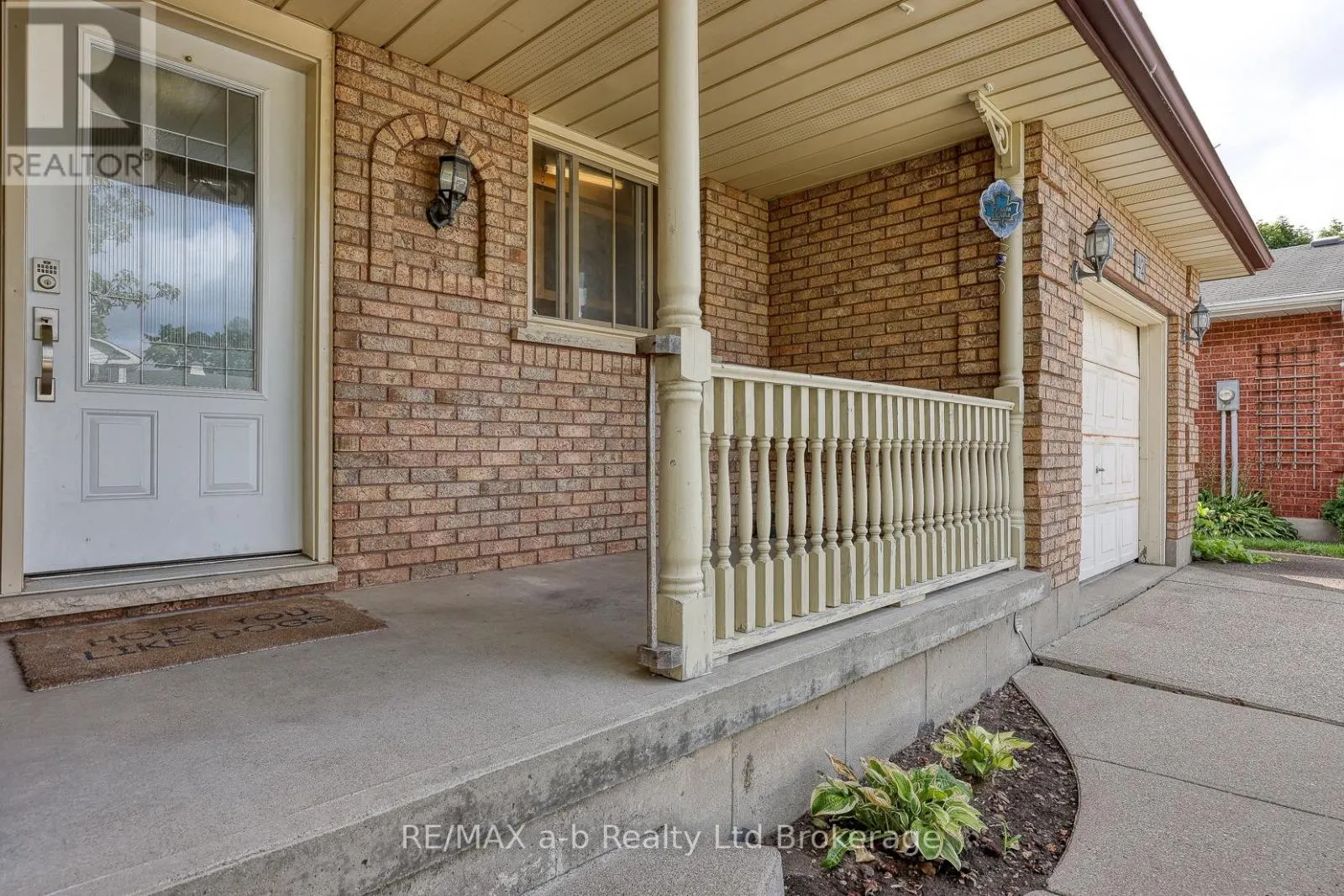 42 JOHN DAVIES DRIVE