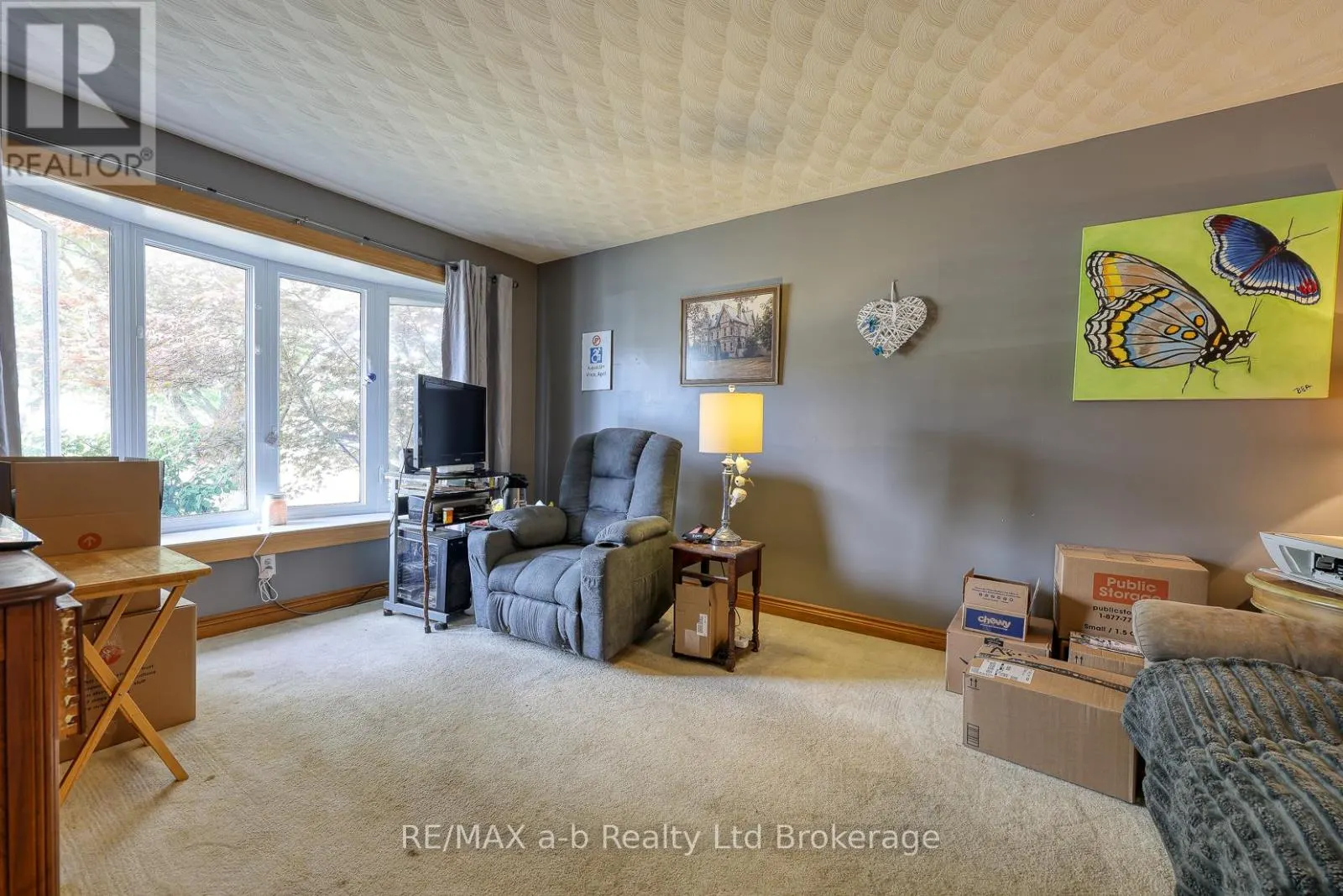 42 JOHN DAVIES DRIVE