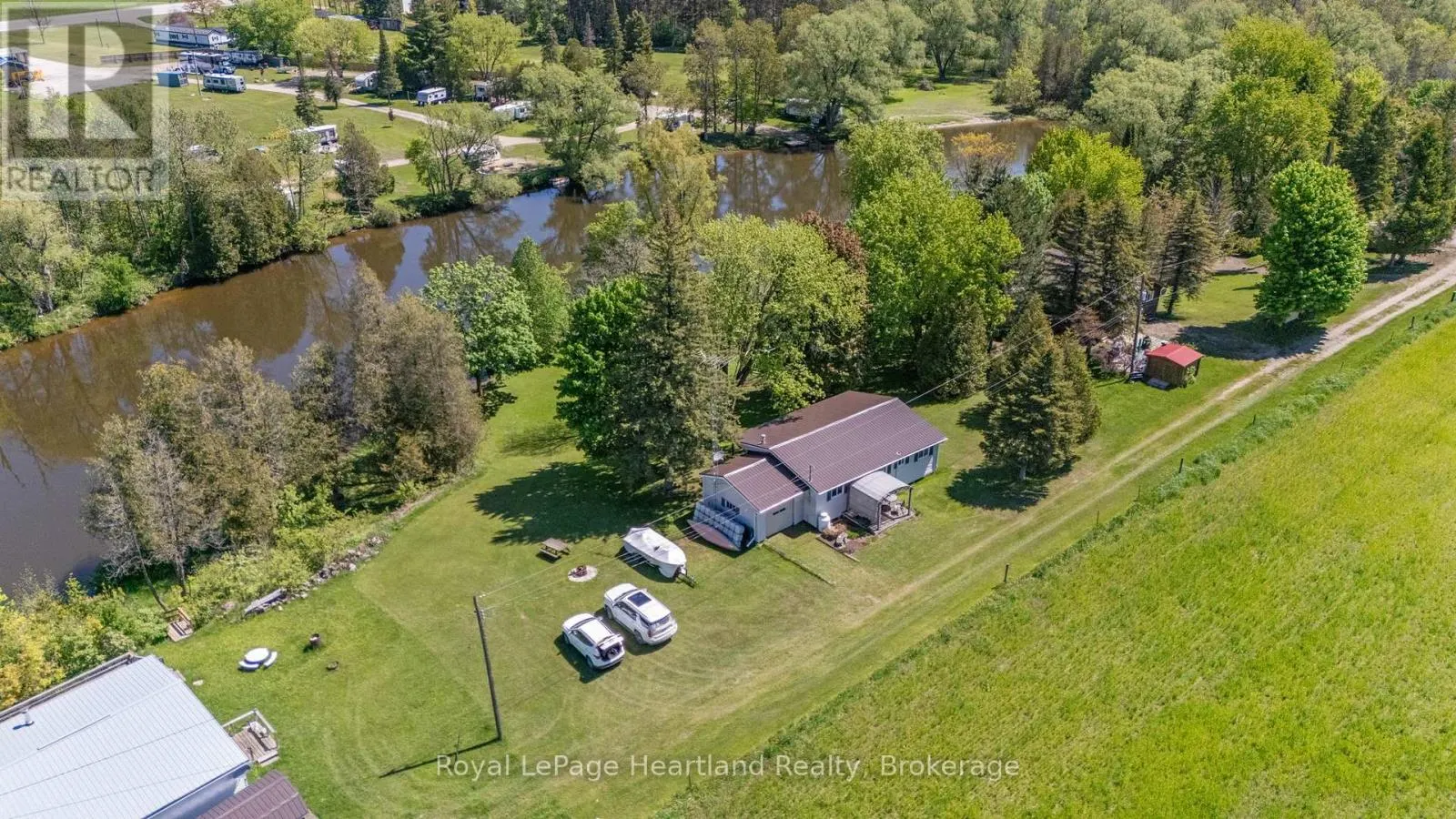 48 POECHMAN LANE