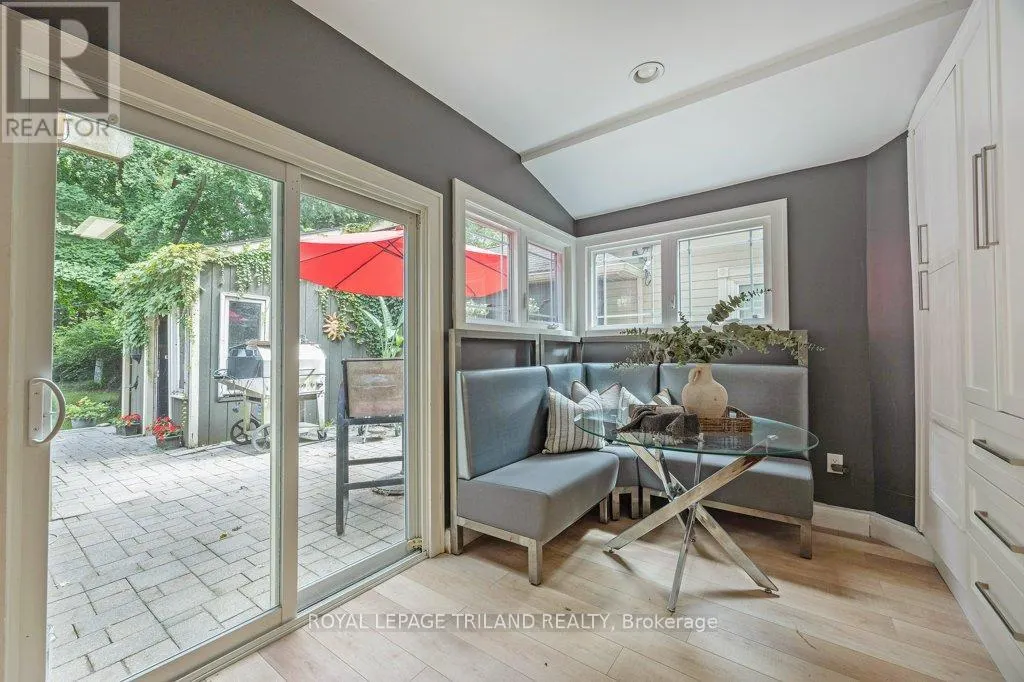818 TALBOT STREET