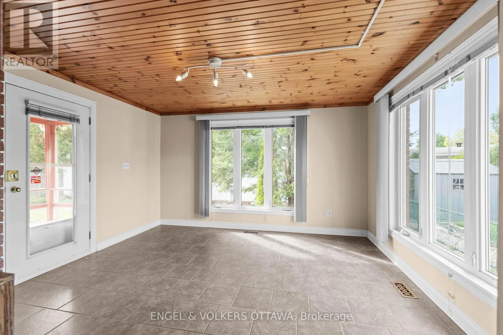 28 PARKER AVENUE