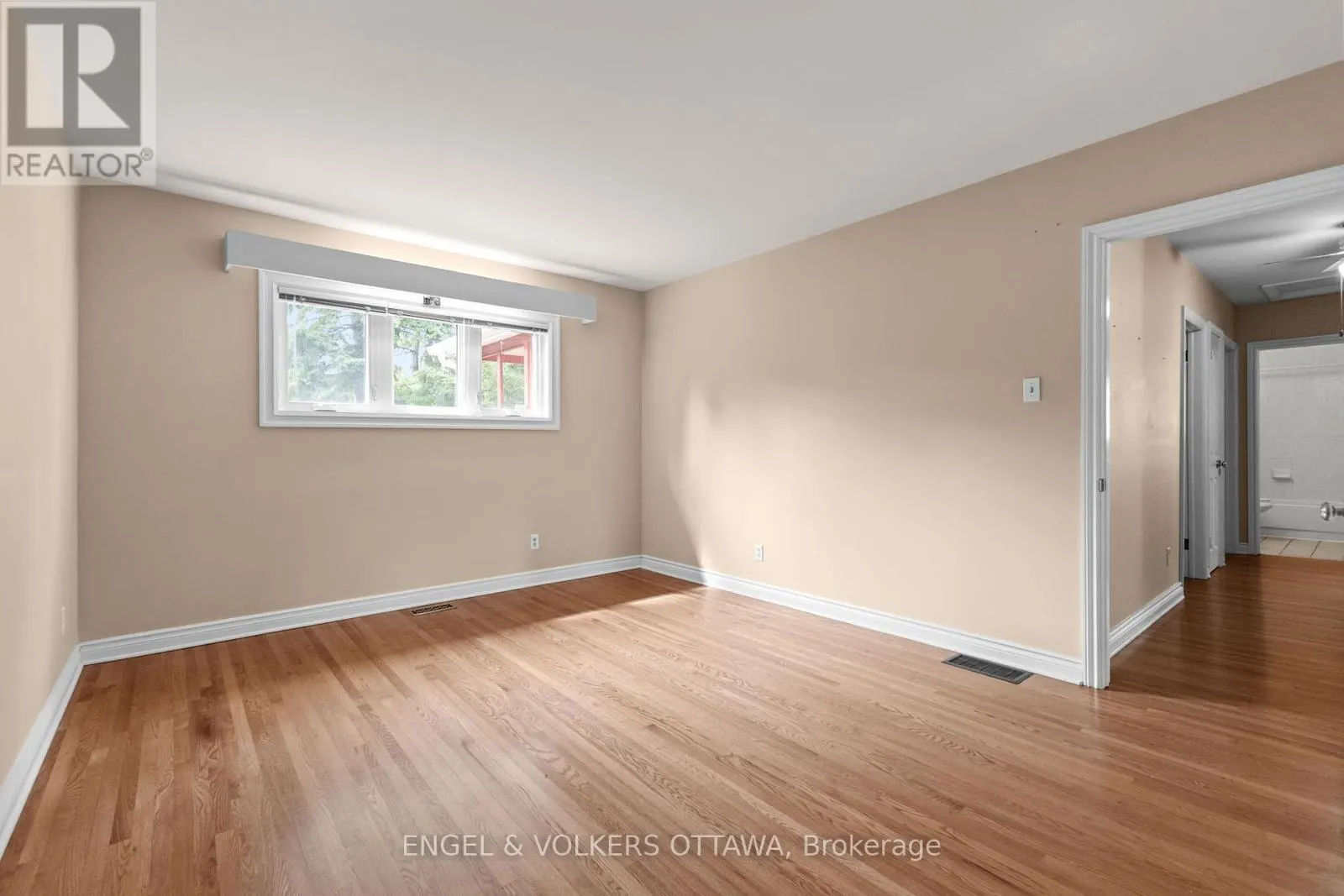 28 PARKER AVENUE