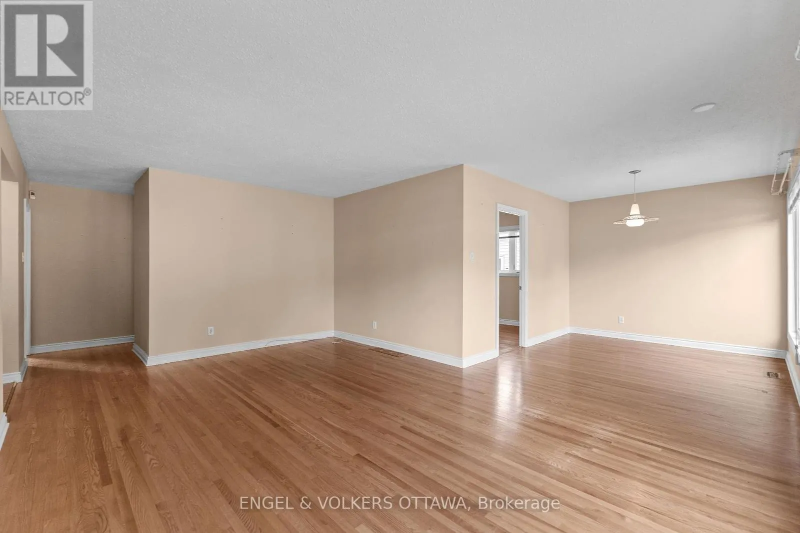 28 PARKER AVENUE