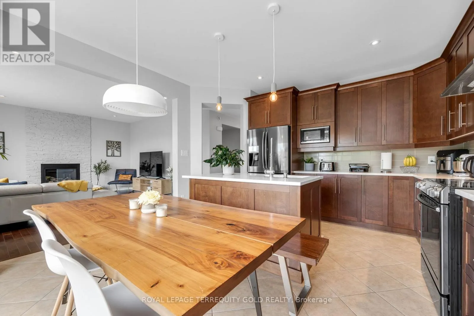 433 CALLISTO WAY