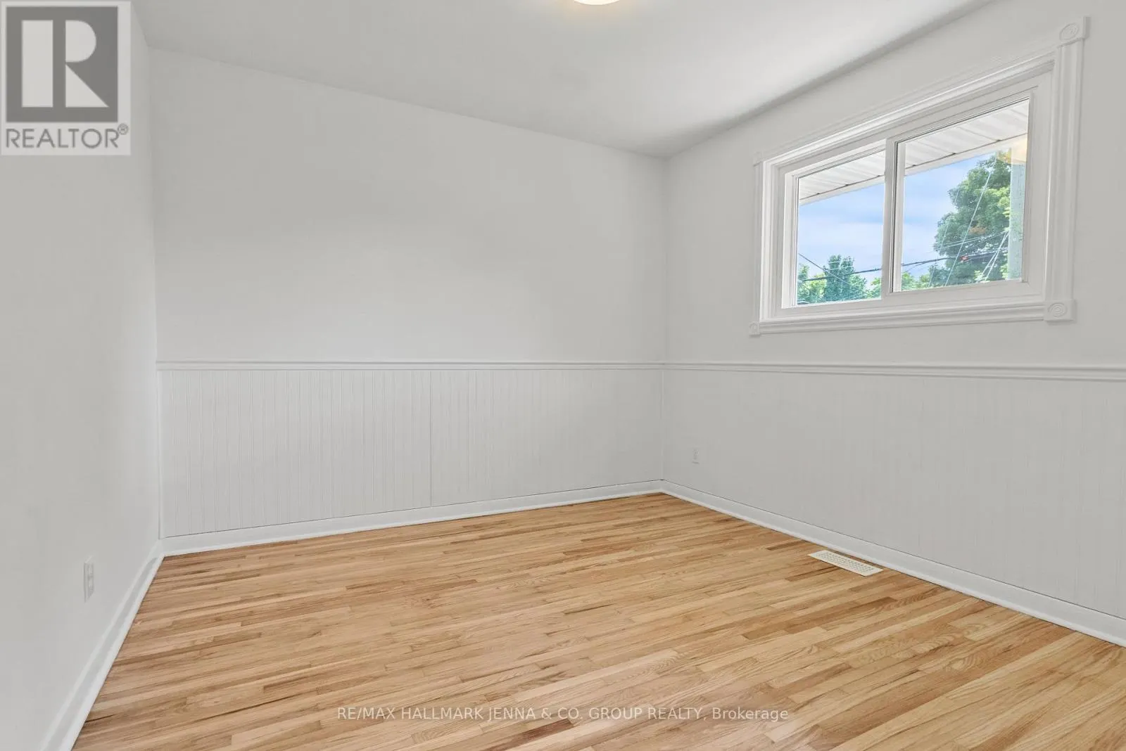 1246 COBDEN ROAD