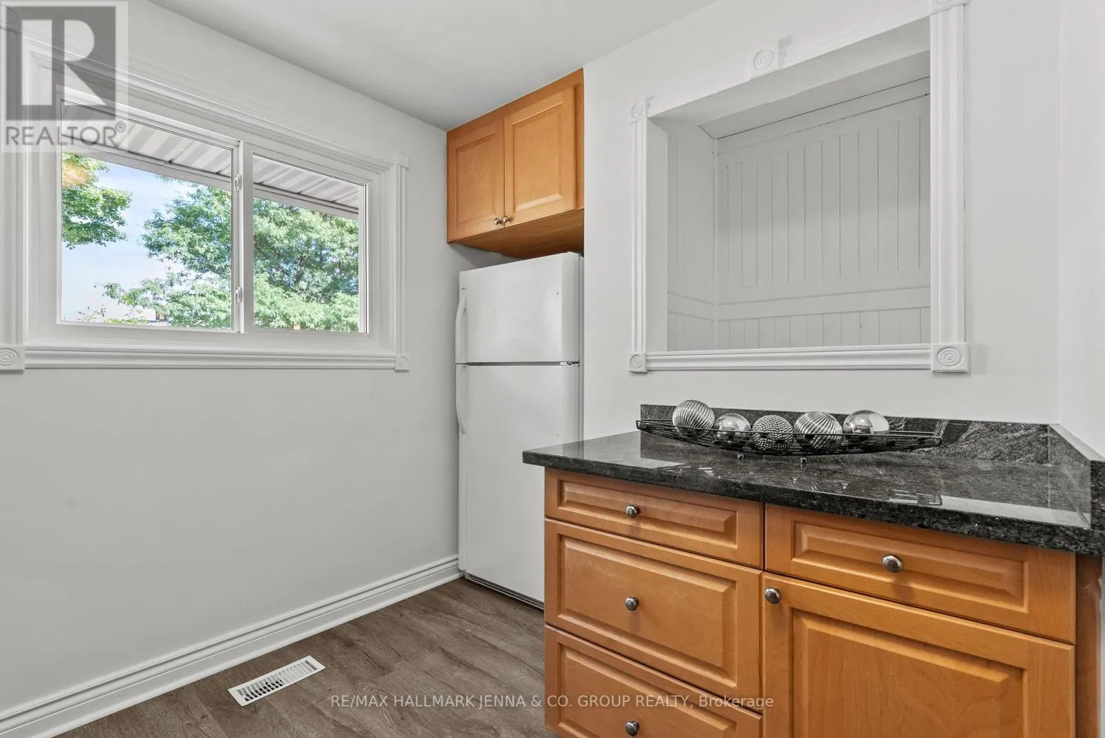 1246 COBDEN ROAD