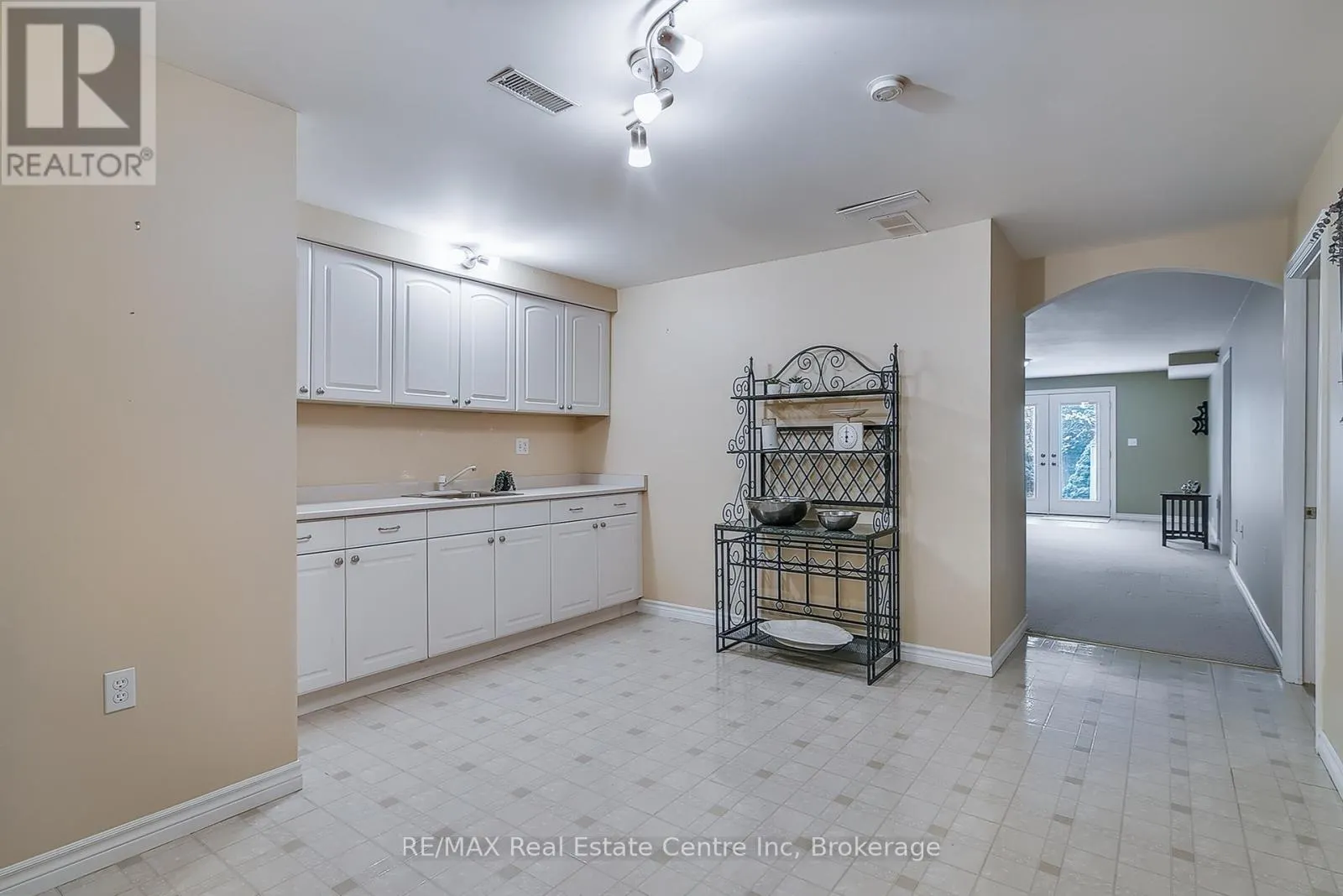 19 TERRAVIEW CRESCENT