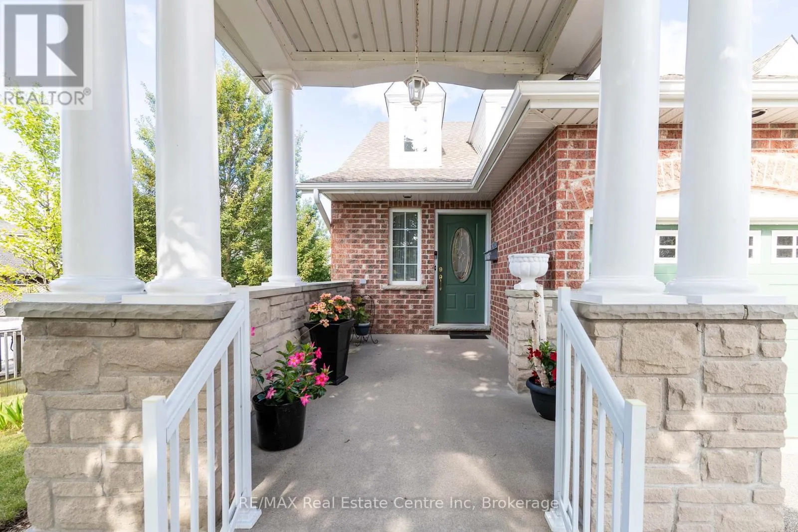 19 TERRAVIEW CRESCENT