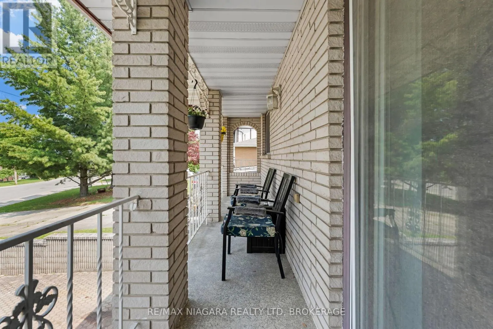 116 PINE DRIVE